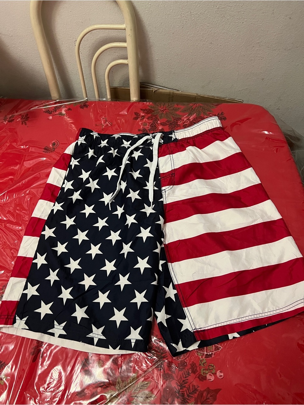 FADED GLORY Mens Sz Large 36-38 Swimming Trunks Red White Blue Flag Shorts